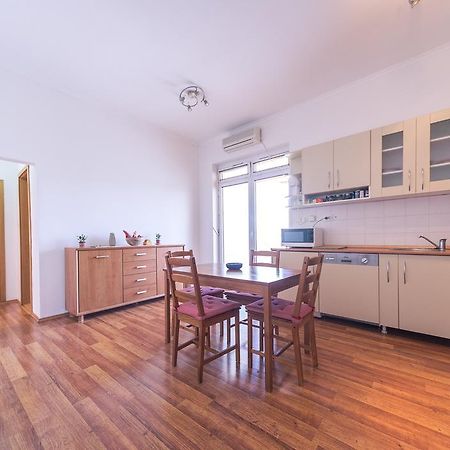 Apartment Kruna Center Подгорица Екстериор снимка